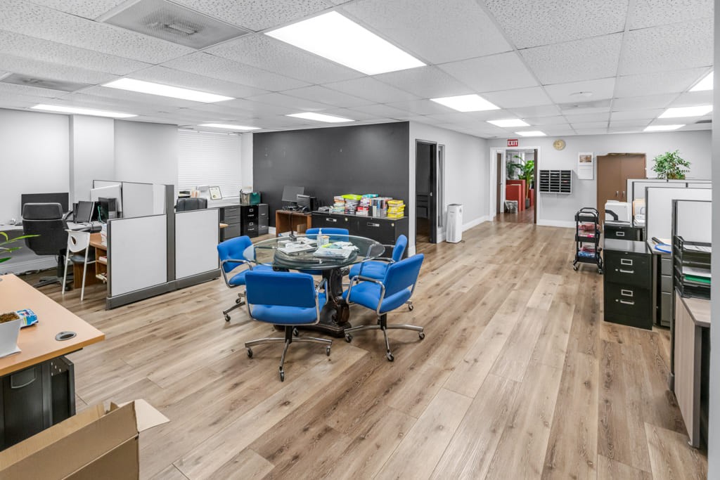 commercial realestate office location